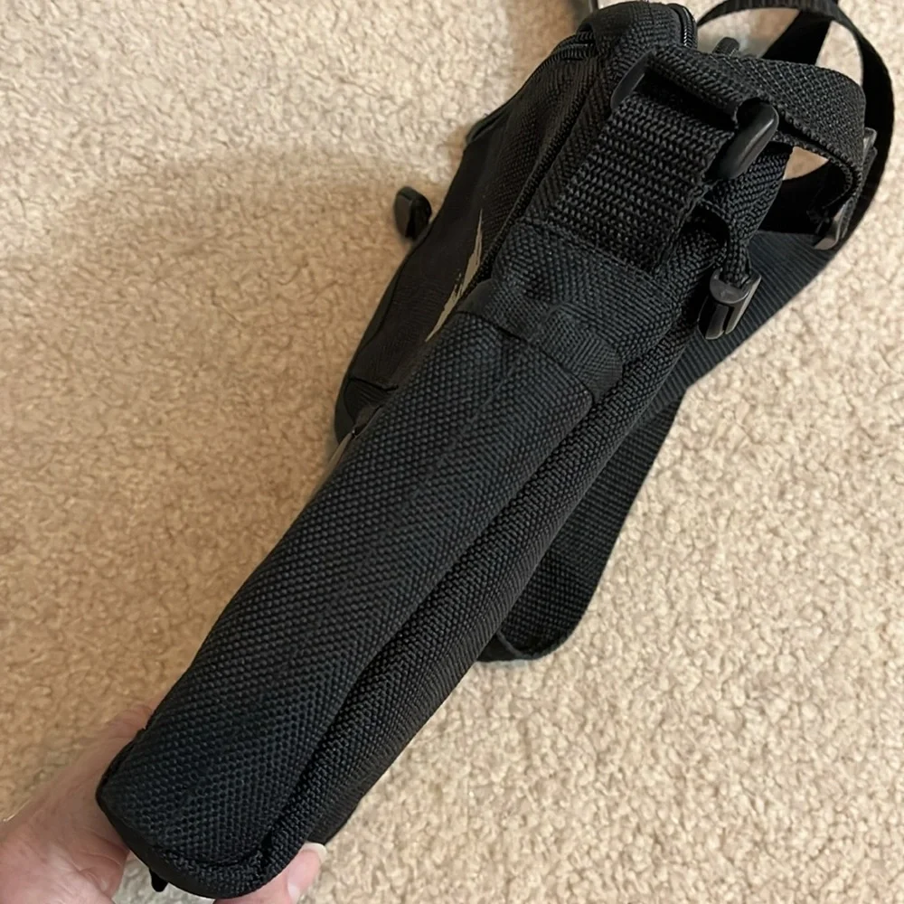 Disney Cast Exclusive Black Crossbody Tech Pouch – California Innovations